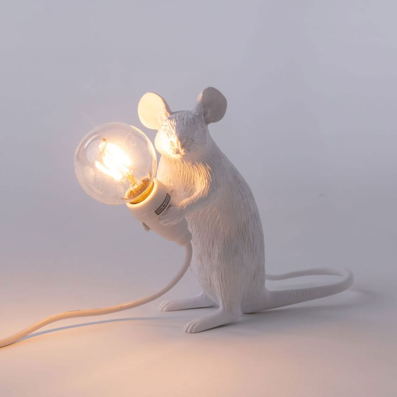 Mouse Lamp Sitting - White