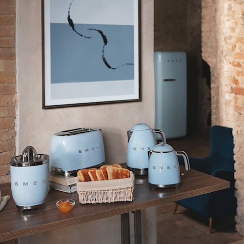 Smeg Variable Temperature Kettle - Pastel Blue