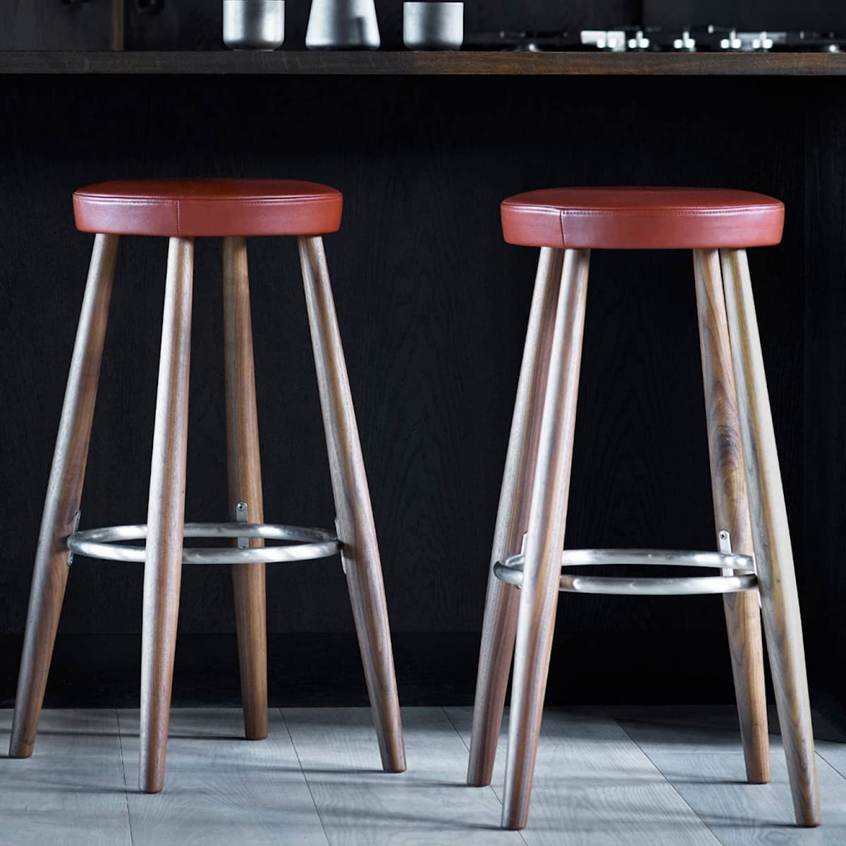 CH56 High Stool - Walnut
