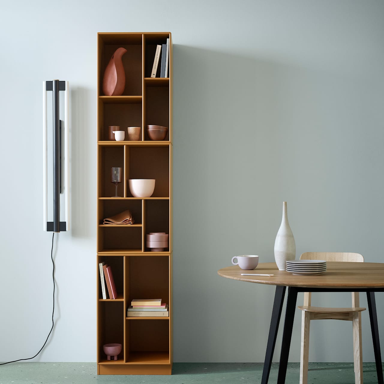 Loom Slim Bookcase - Plinth H7 cm