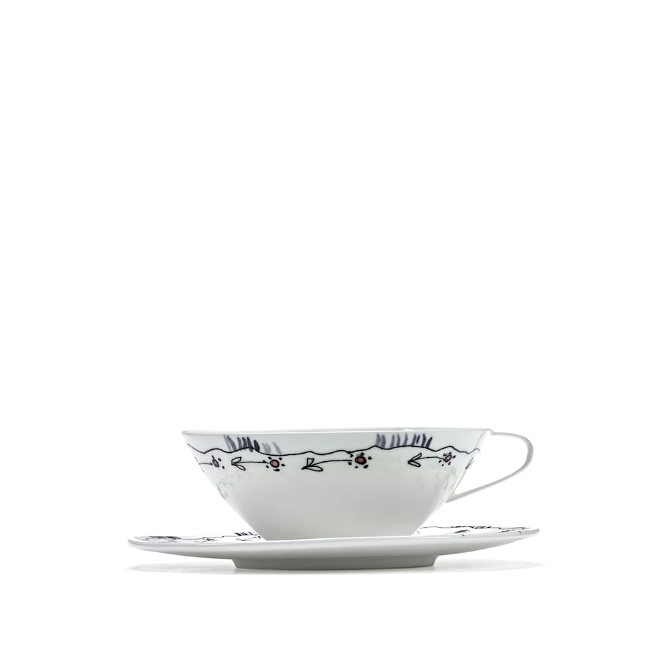 Tea Cup & Saucer Anemone Milk
