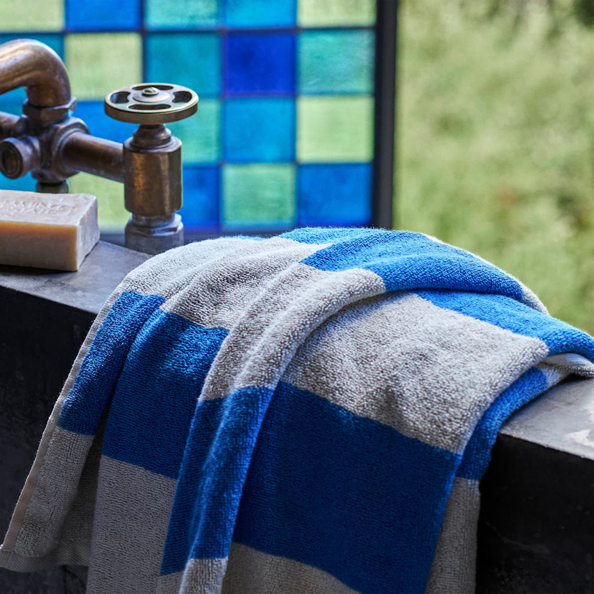 HAY Mono bath towel, sky blue