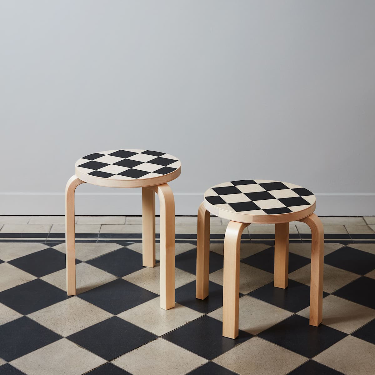 artek aalto stool 60 / checker board