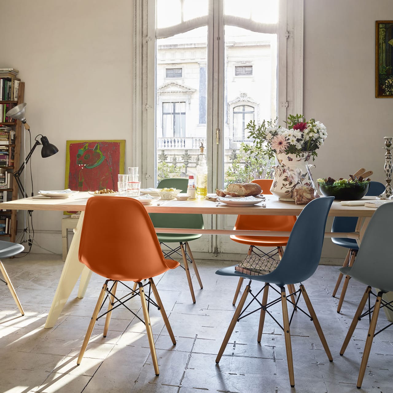 Vitra dining deals chairs