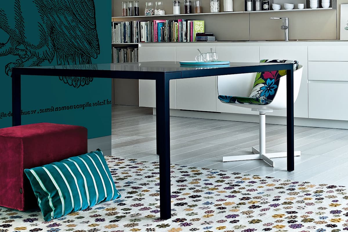 Trevi Table