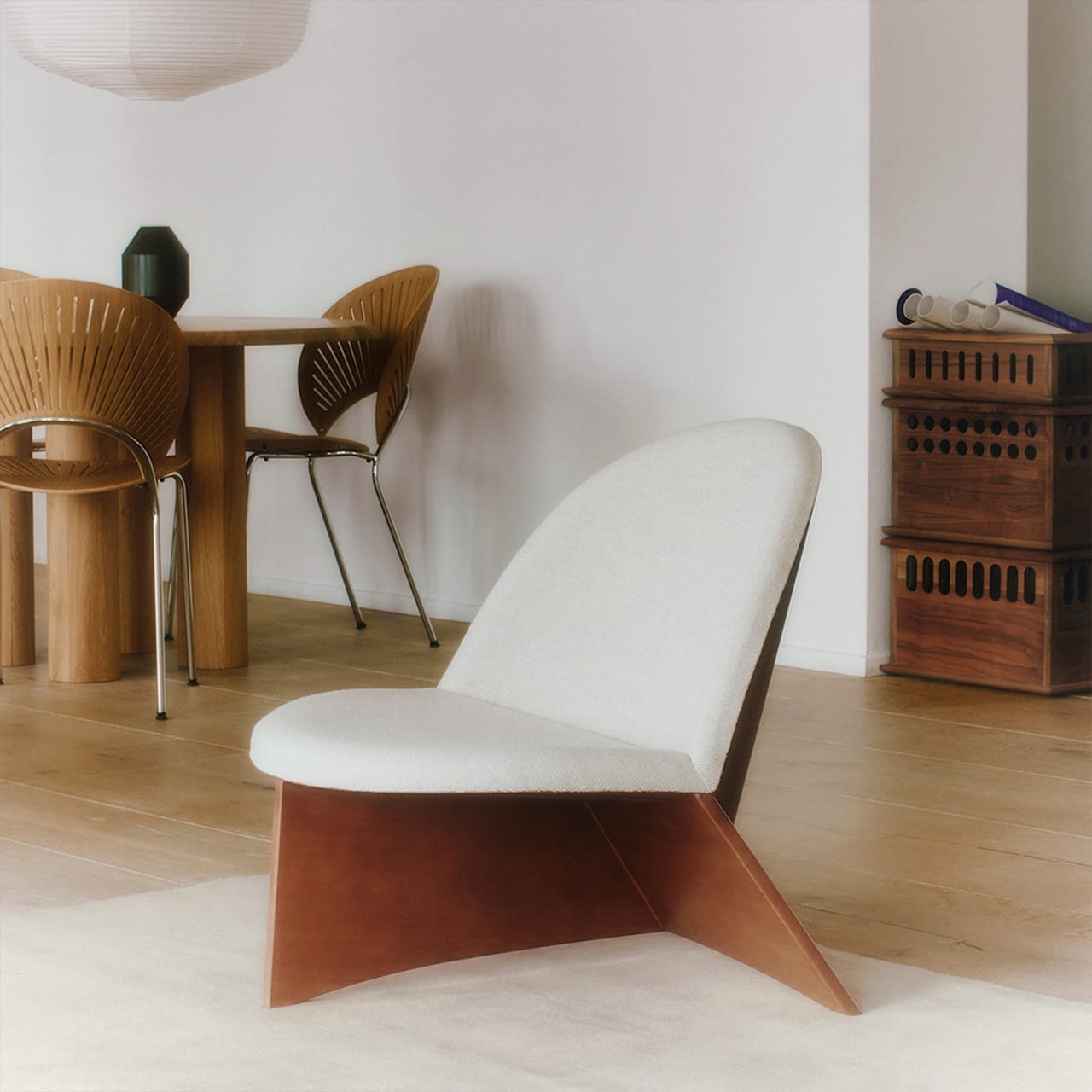 Chaconia Chair
