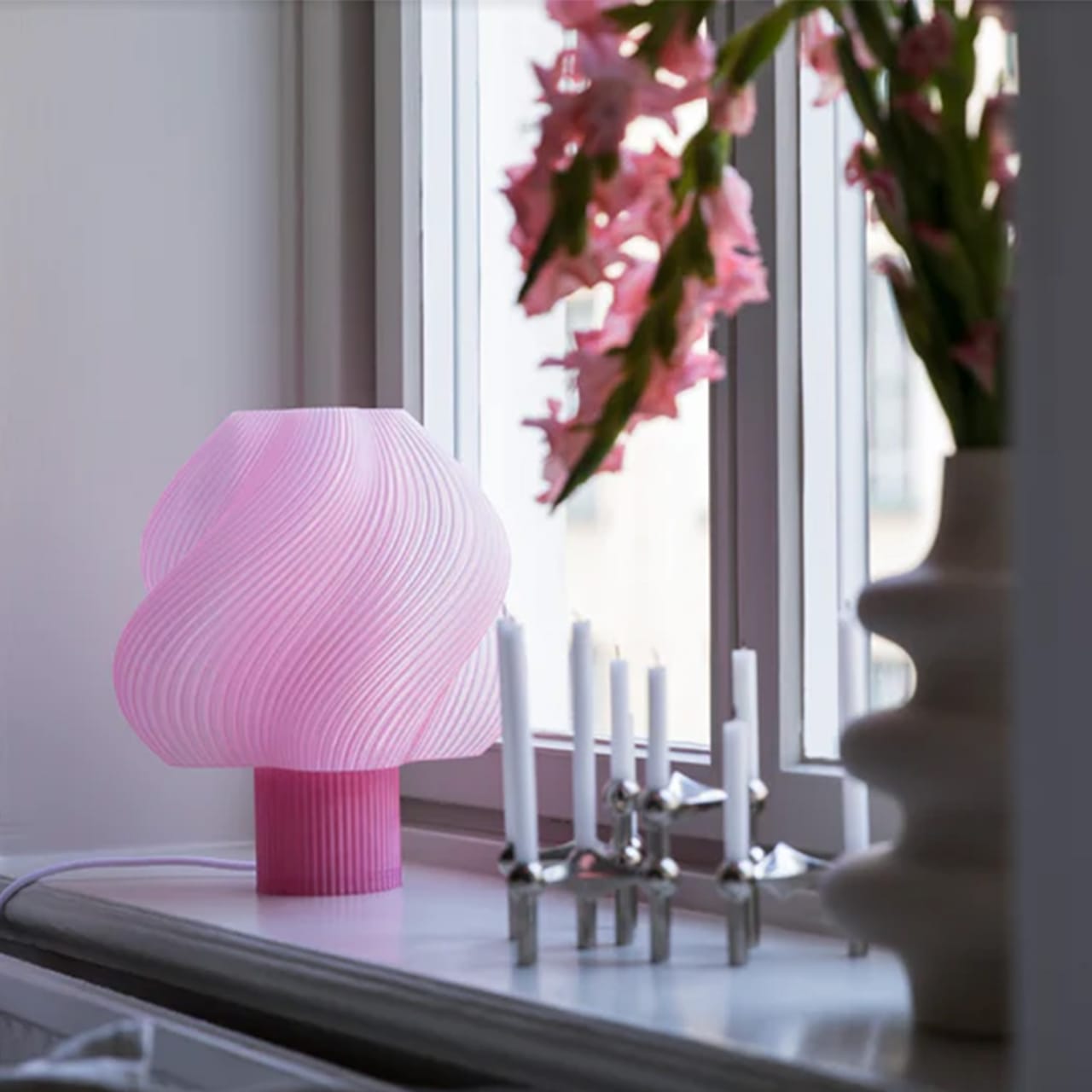 Soft Serve Table Lamp Grande - Rose Sorbet