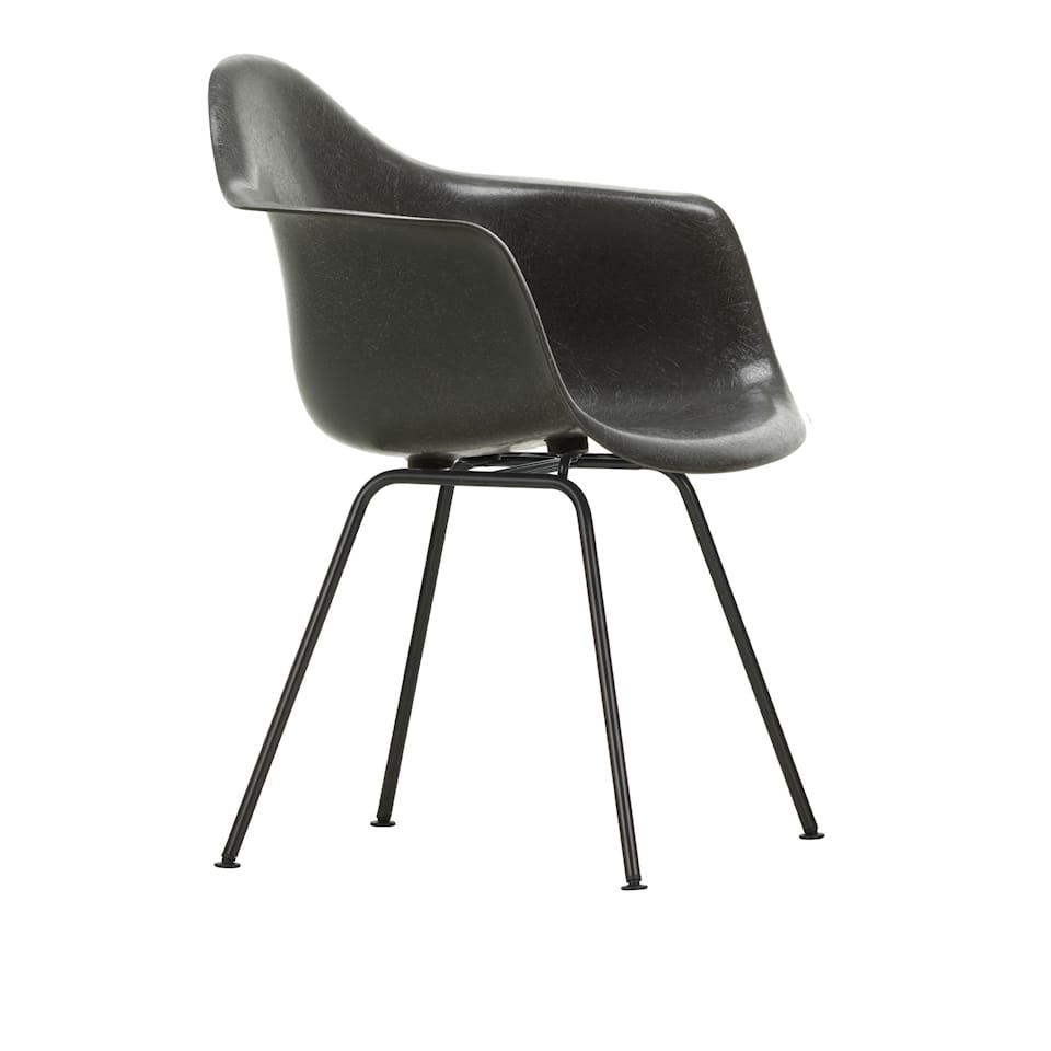 Eames Fiberglass Chair DAX