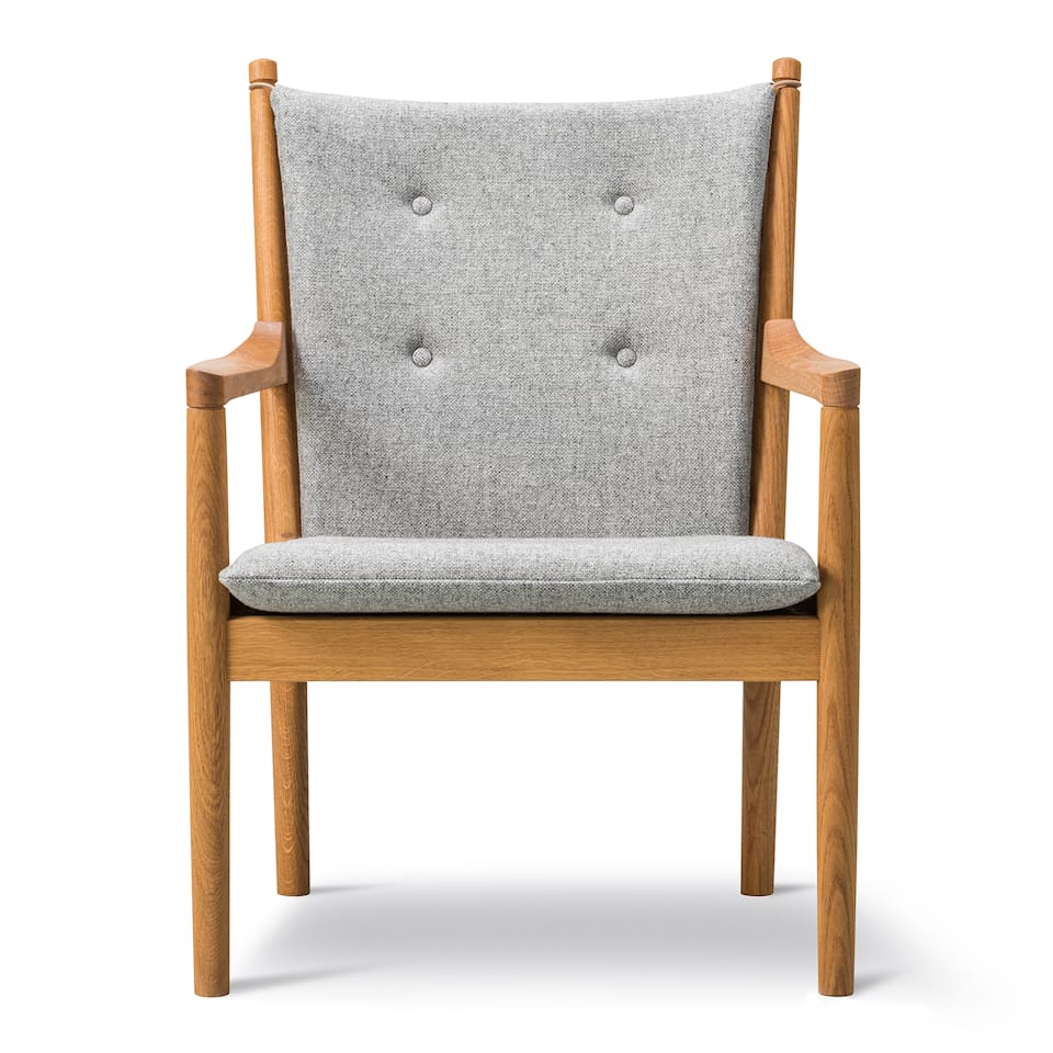 Wegner 1788 Lounge Chair