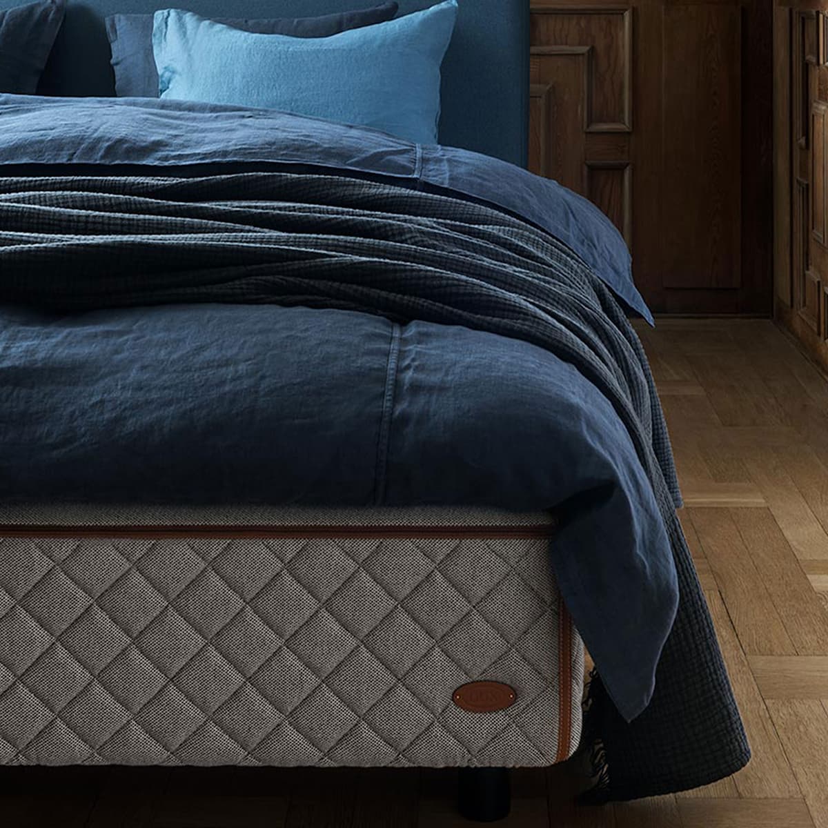 Dux 1001 - Bed only