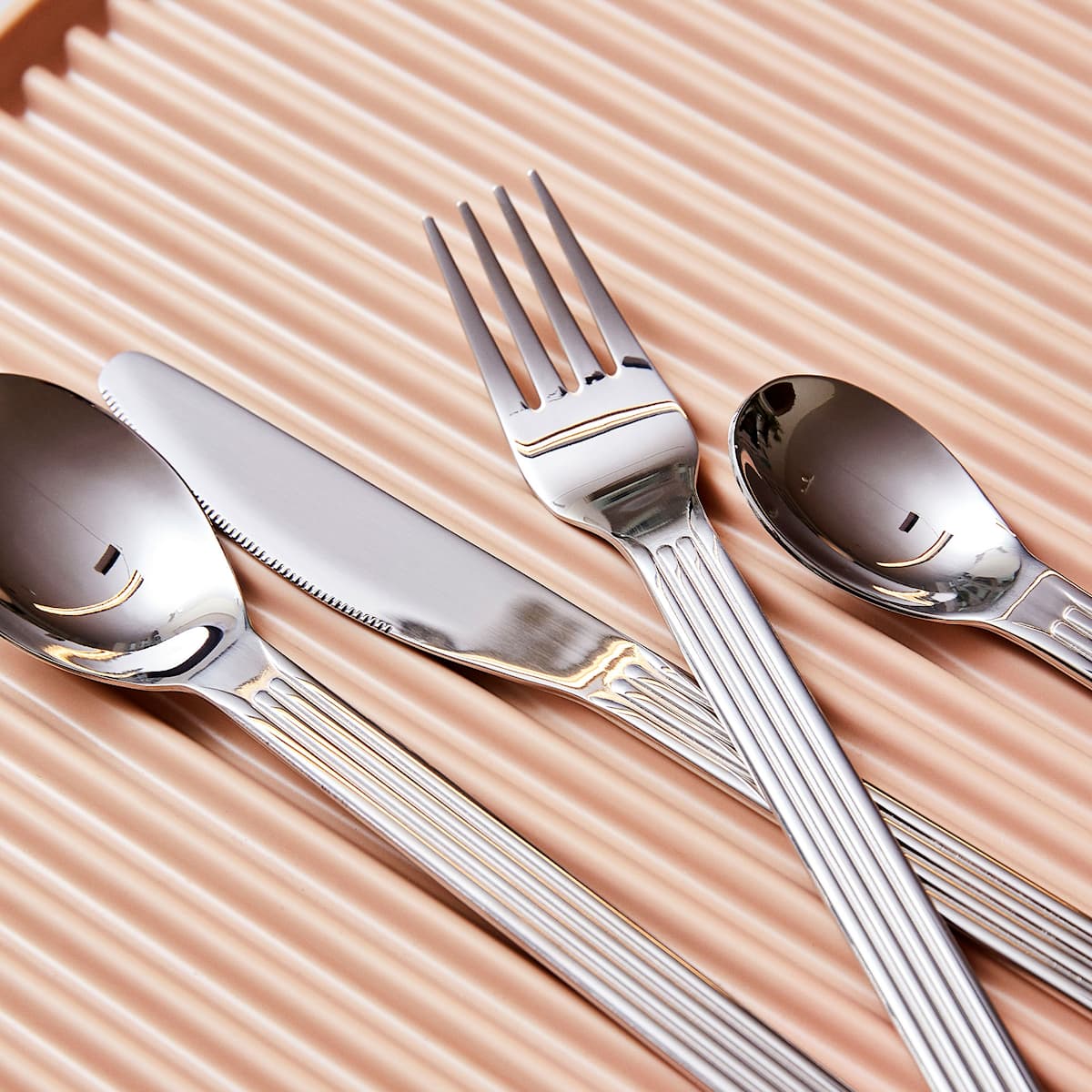 Sabre Beige Bistrot Solid 24-Piece Cutlery Set