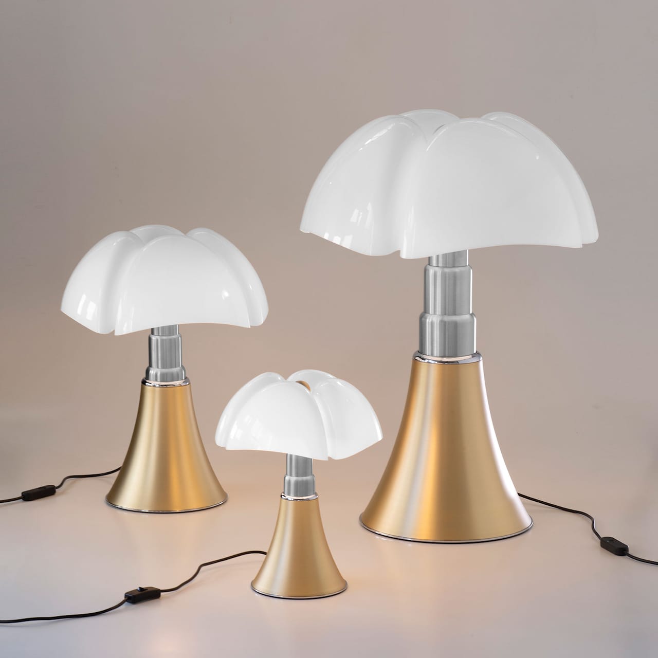 Pipistrello Medium Table Lamp Brass - Dimmable